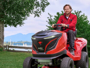 Traktorek ogrodowy T22-105.4 HD-A V2 Premium