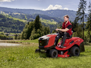 Traktorek ogrodowy T18-103.4 HD-A V2