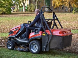 Traktor komunalny SECO MP 122D